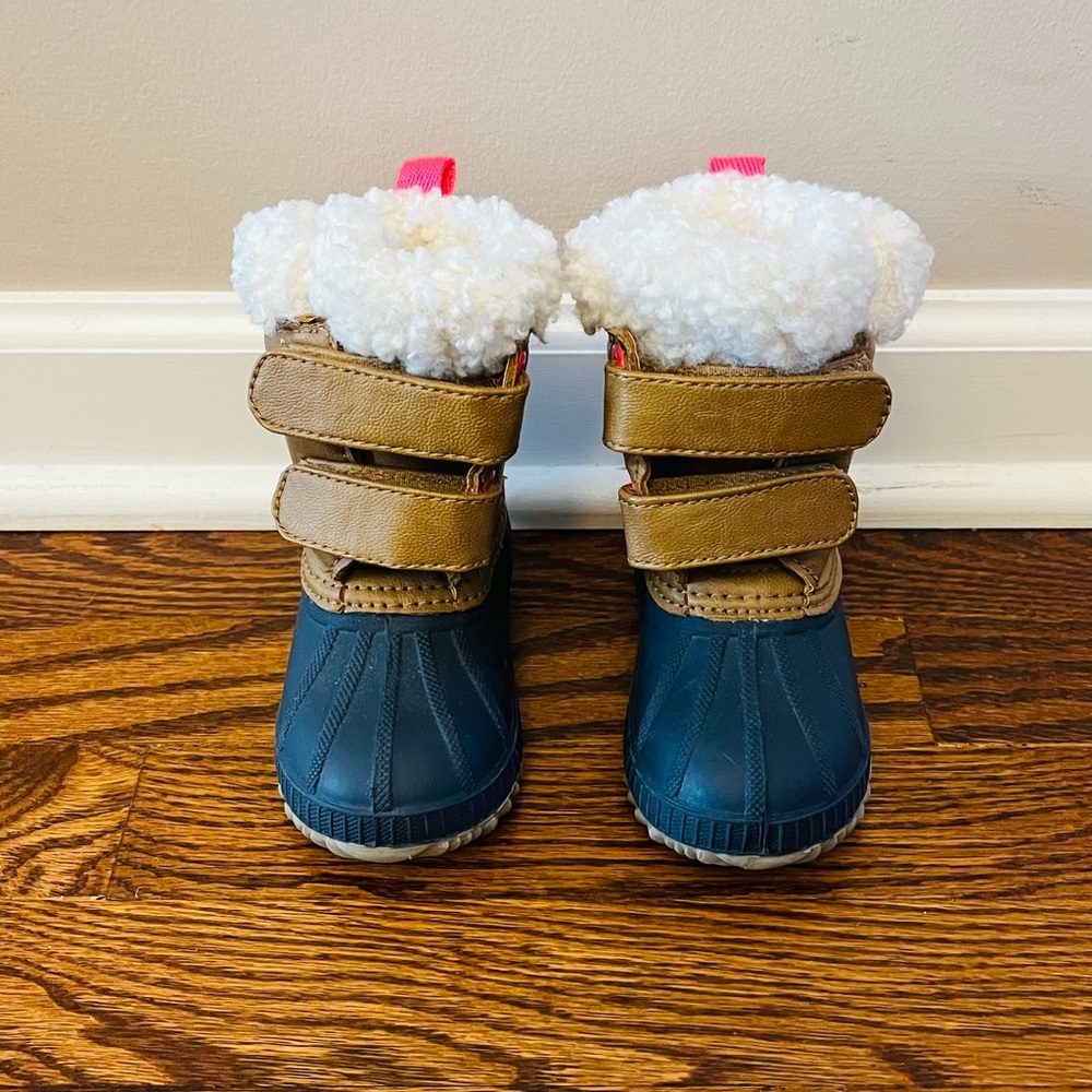 Gap Toddler Sherpa-Lined Duck Boots, size 5/6T